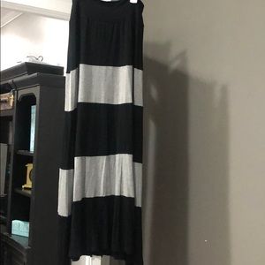 Gray and Black Maxi!